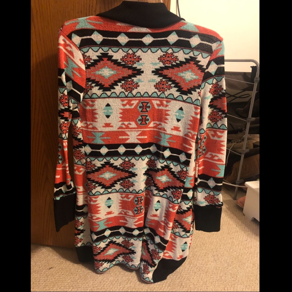 Aztec Patterned Sweaters - Picture 4 of 5